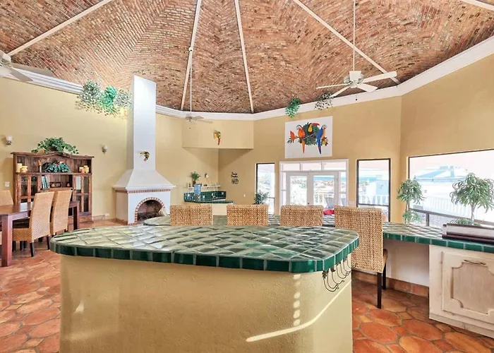 Beautiful Oceanview Bungalow Barefoot Bungalow 2